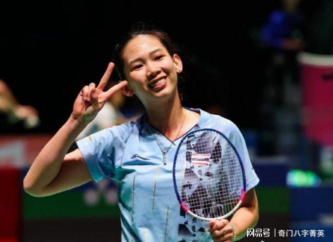 相比之下 相比之下