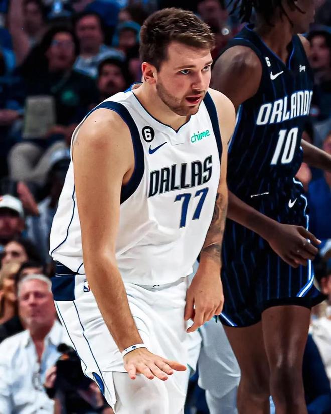 [德甲]拜仁主场击败海登海姆